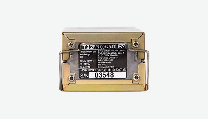 RANGR 1090 Transponder Side Angle Product Feature Grey Background